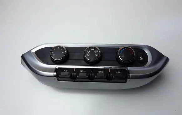 KIA Rio Air conditioner control unit module 972501W830