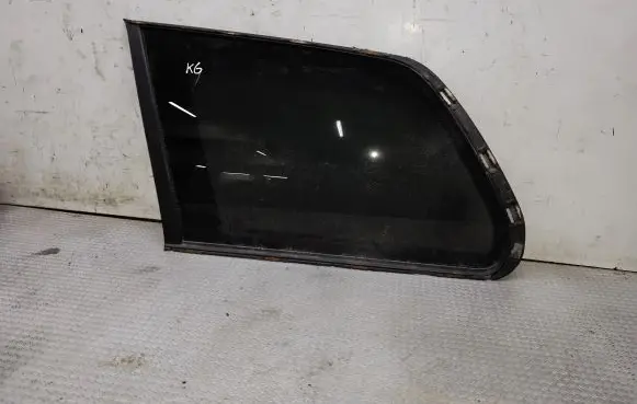 Volvo XC90 Rear side window