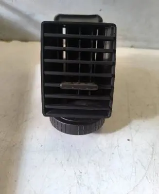 Volkswagen Transporter - Caravelle T5 Dash center air vent grill 7H0815706A 2094503010