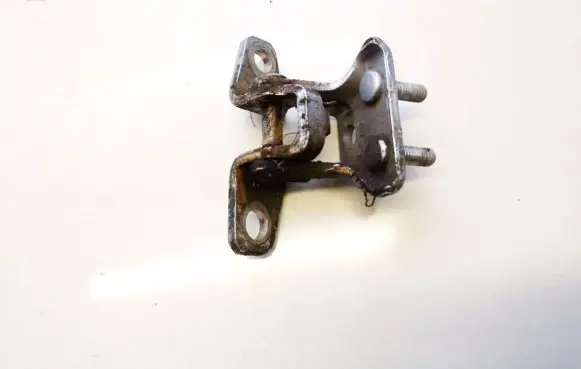 Mitsubishi Outlander Tailgate/trunk/boot hinge