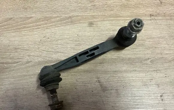 Front anti-roll bar/stabilizer link