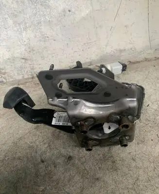Citroen C4 Cactus Pedal assembly 9807334080