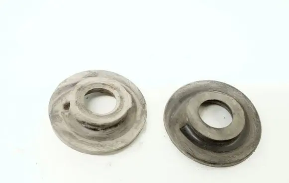 Volkswagen Golf V Rear coil spring rubber mount 1K0512149B 1K0512297D