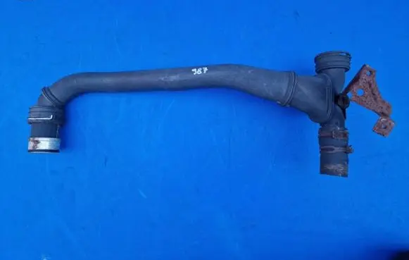 Porsche Cayman 987 Engine coolant pipe/hose 99710675203