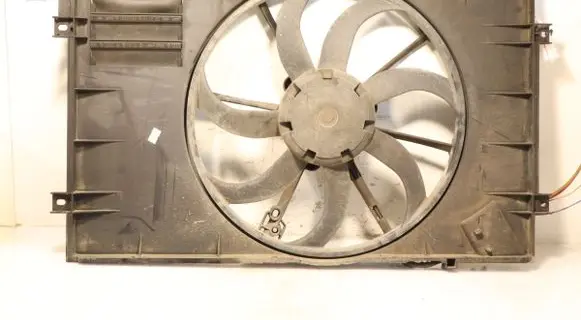 Volkswagen Jetta V Air conditioning (A/C) fan (condenser) 