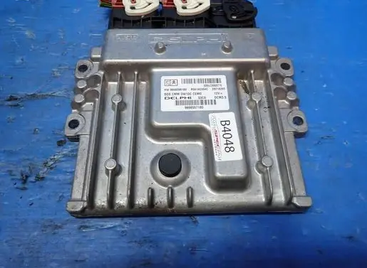 Peugeot 5008 Engine control unit/module 9666098180 9666557180 R0414C004C