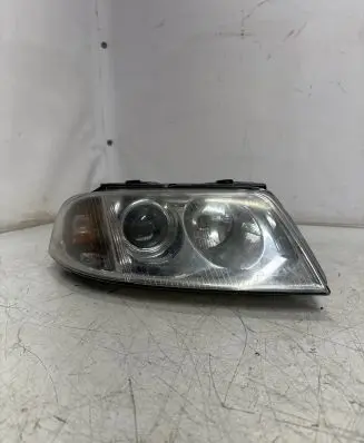 Volkswagen PASSAT B5.5 Headlight/headlamp