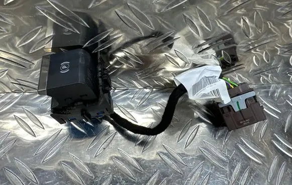Citroen C4 III e-C4 Hand parking brake switch 9813146377 10S2029900
