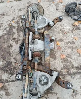 Audi A6 S6 C6 4F Rear axle beam with reductor 