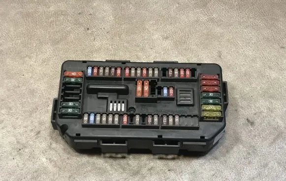 BMW 1 F20 F21 Fuse module 922487903