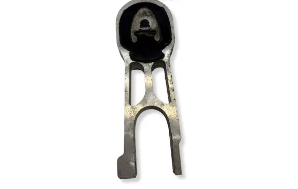 Opel Mokka B Engine mount bracket 9826527880
