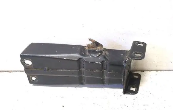 Mercedes-Benz CLS C219 Front bumper cross member