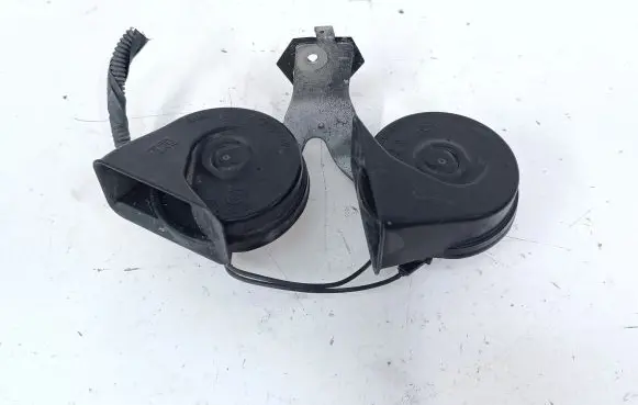 Ford Fusion II Horn signal DG9T13A803AB