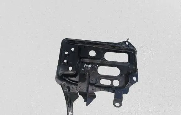 Toyota Auris E180 Battery bracket AUMULATOR