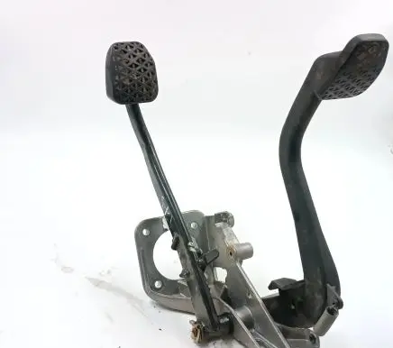 BMW 3 E46 Pedal assembly 3512229128