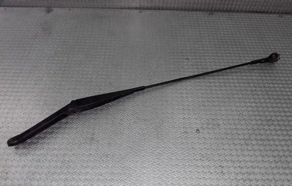 Ford Focus Front wiper blade arm 4M5117526CB