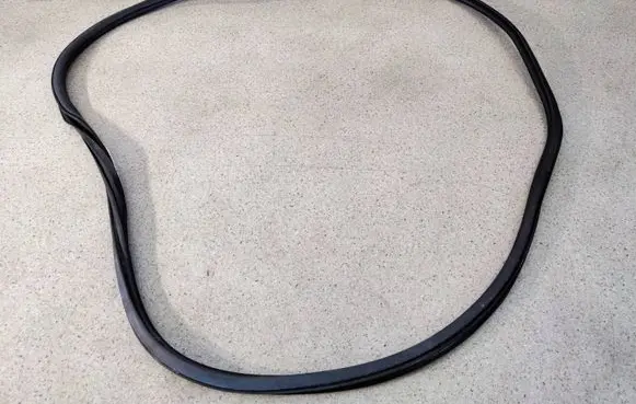 Audi A6 S6 C8 4K Front door rubber seal 