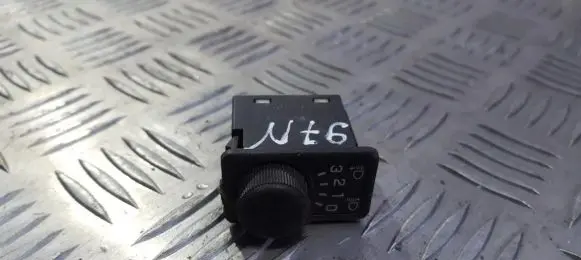 Nissan Primera Headlight level height control switch