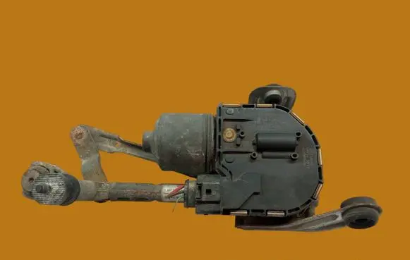 Seat Leon (1P) Front wiper linkage and motor 1P0955024A