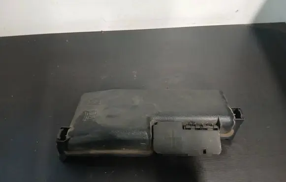 Volvo S60 Fuse box cover 30728133