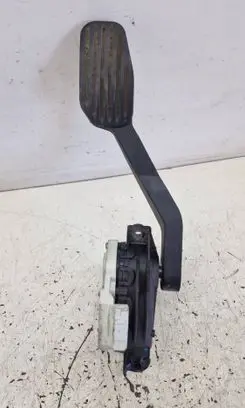 Volvo S60 Accelerator throttle pedal 30683517