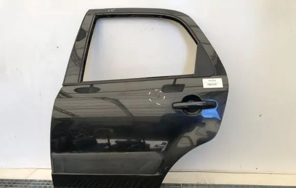 Suzuki SX4 Rear door 