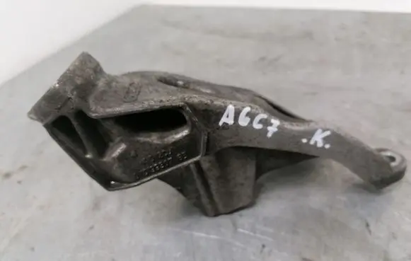 Audi A6 S6 C7 4G Engine mounting bracket 8K0199307BE