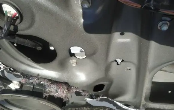 Toyota Yaris Sliding door window regulator with motor