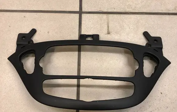 Opel Corsa E Radio/GPS head unit trim 13391249