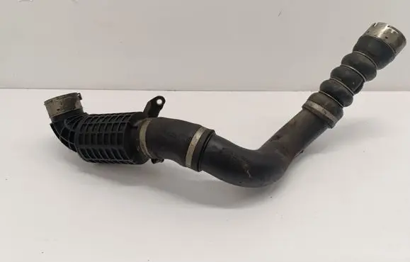 BMW 2 F46 Intercooler hose/pipe