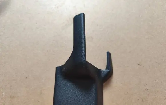 Mazda 3 II Front driver seat rail trim BBM2570533 50620250826