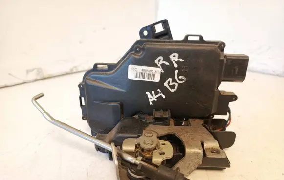 Audi A4 S4 B6 8E 8H Rear door lock 8E0839016C