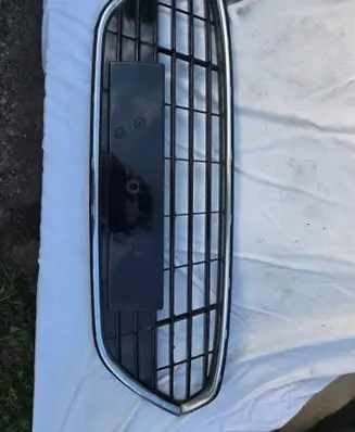 Ford Mondeo MK IV Front bumper lower grill 1724264