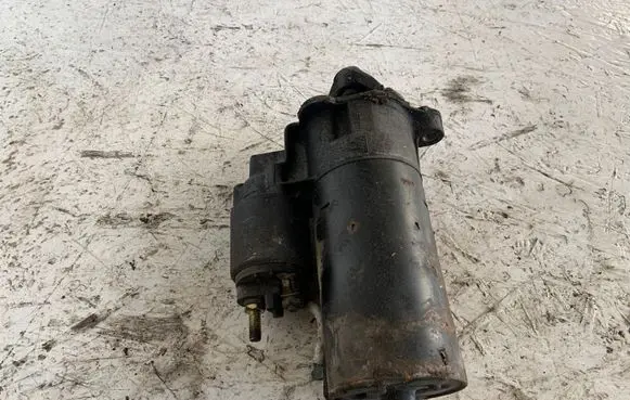 Volkswagen PASSAT B5.5 Starter motor