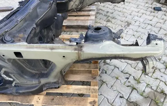 Front quarter panel