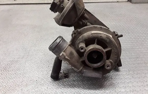 Volvo V50 Turbo 9654931780