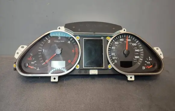 Speedometer (instrument cluster)