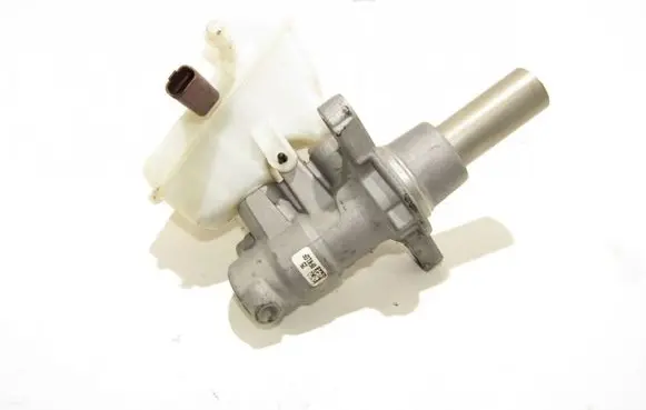 Master brake cylinder