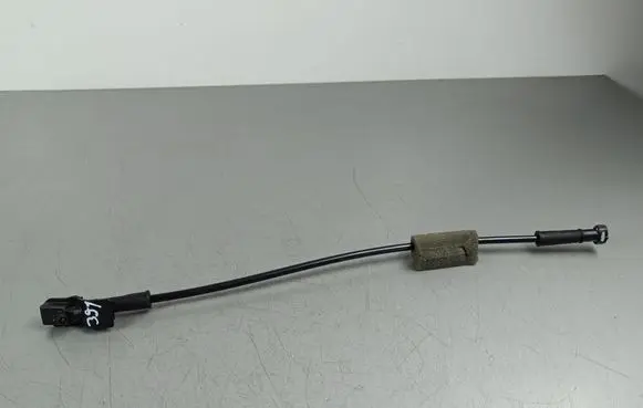 Jeep Grand Cherokee WL Windshield washer spray nozzle 