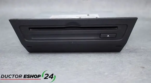 Mazda 2 Radio/CD/DVD/GPS head unit DB1L669G0D DB1L669G0