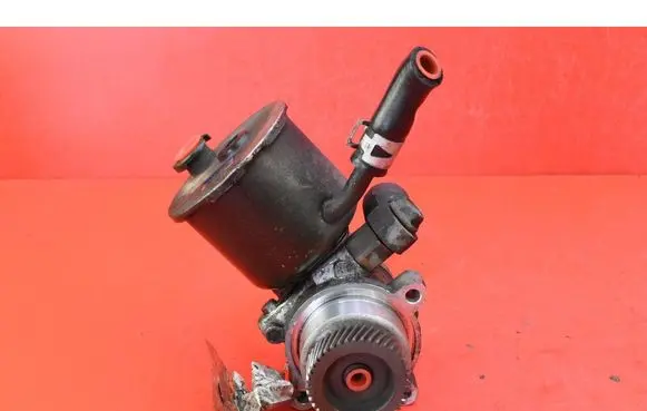 Mazda 626 Power steering pump CB873265X