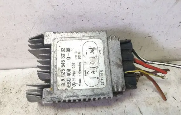 Mercedes-Benz E W210 Coolant fan relay A0255453332