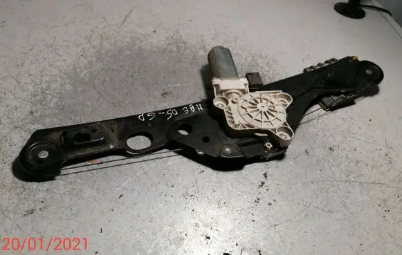 Rear door window regulator with motor