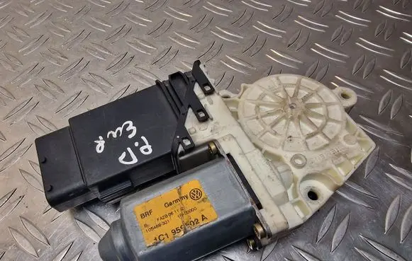 Volkswagen Golf IV Front door window regulator motor 1C1959802A 9776105415301