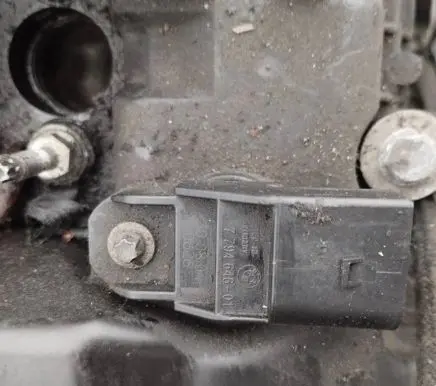 BMW X5 E53 Camshaft position sensor 779494601