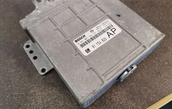 Opel Frontera A Engine control unit/module 91154826AP 0281001493