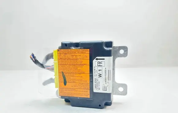 Nissan Qashqai Airbag control unit/module 988204EH0C 627260200 AE4EH15Y220E09