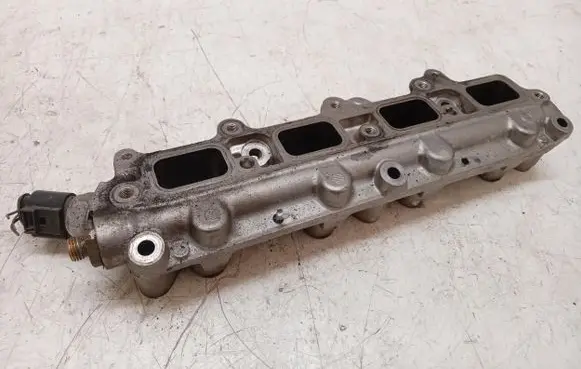 Volkswagen PASSAT B6 Fuel main line pipe 03C906051H