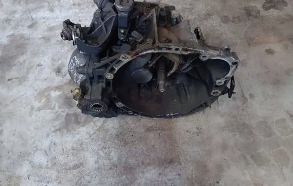 Peugeot 807 Manual 5 speed gearbox 20LM06