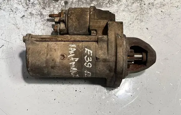 BMW 5 E39 Starter motor 63223537